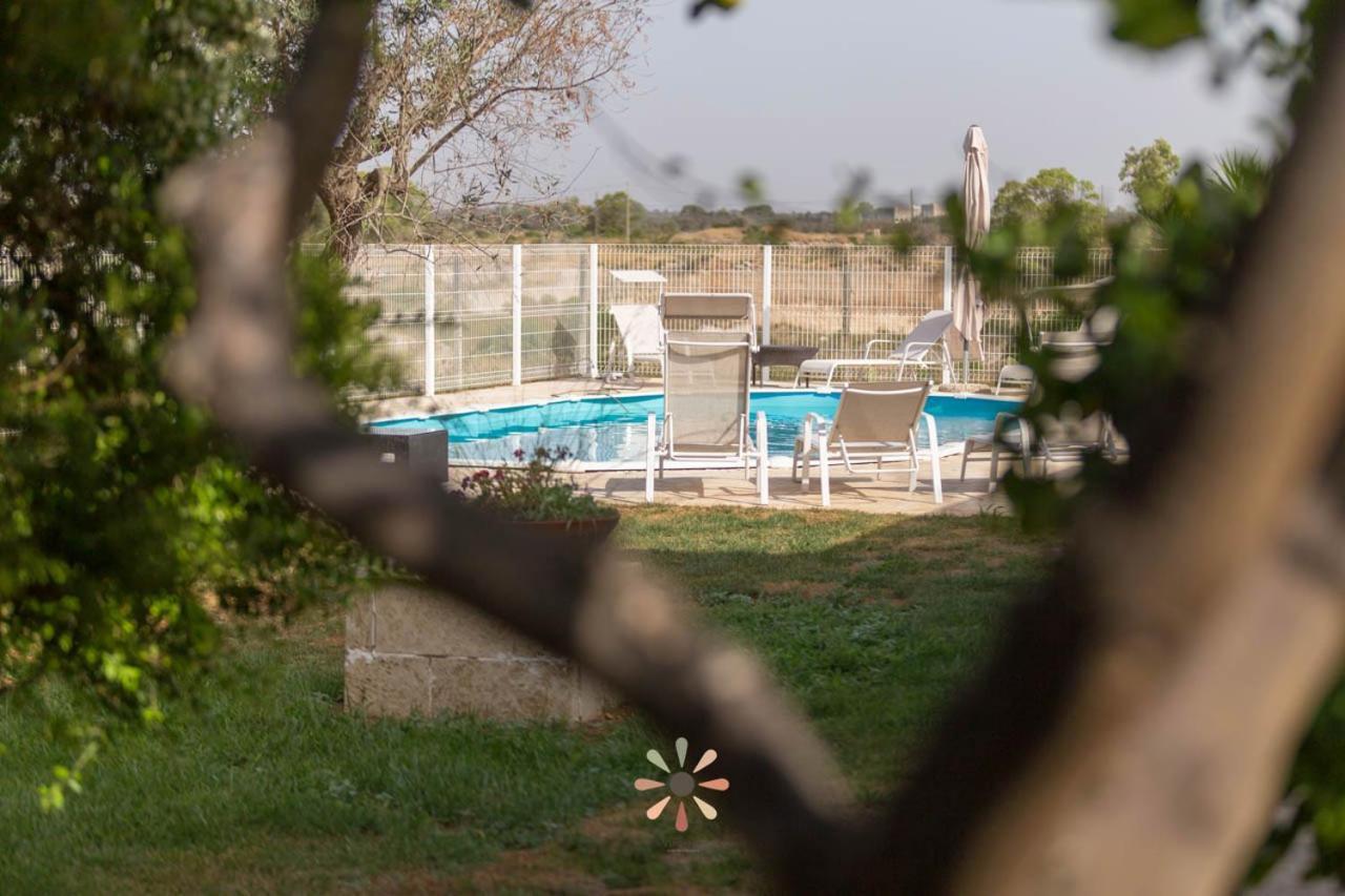 Agriturismo Tenuta Margherita Torre Lapillo Exteriör bild