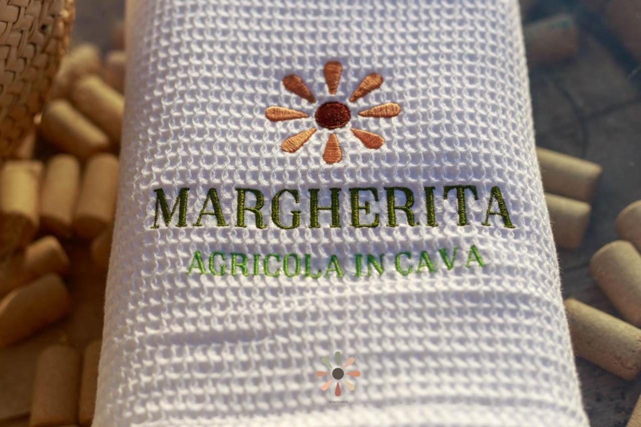 Agriturismo Tenuta Margherita Torre Lapillo Exteriör bild